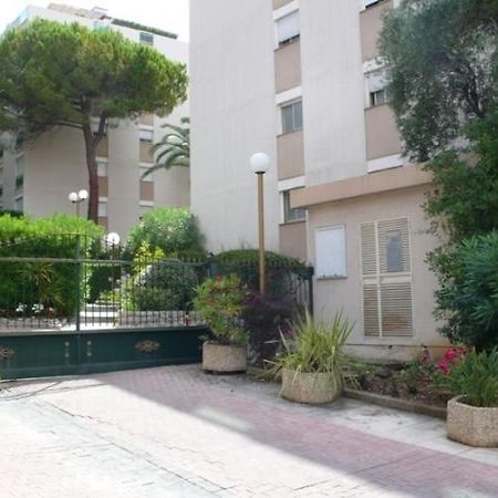 Appartement Le Saint James Ницца Экстерьер фото